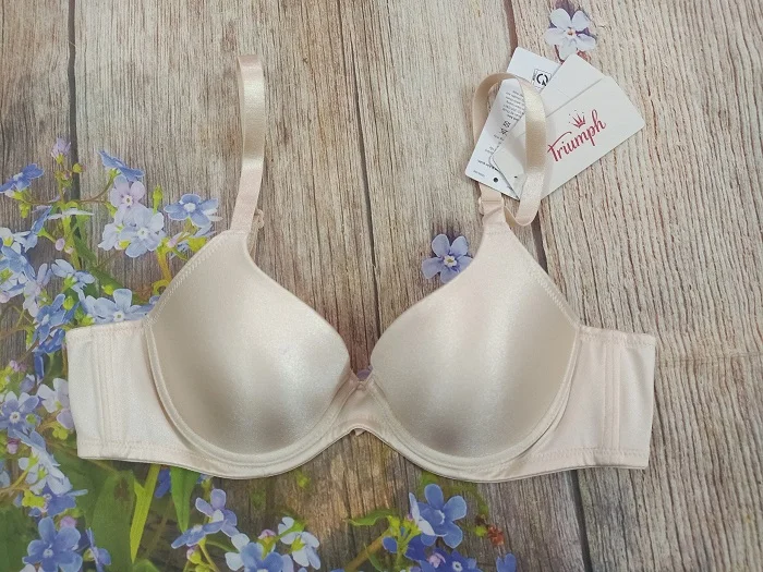 Áo nâng ngực triumph giá bao nhiêu